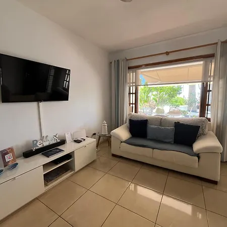 Casa Mo, 2 Bedroom Close To The * Puerto del Carmen (Lanzarote)