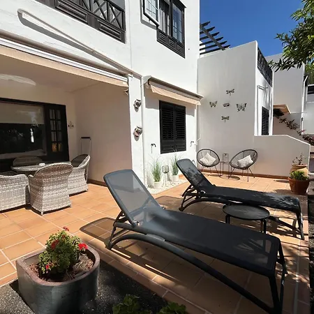 Casa Mo, 2 Bedroom Close To The Apartment Puerto del Carmen (Lanzarote)