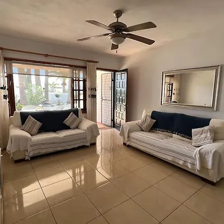 Casa Mo, 2 Bedroom Close To The 卡门港