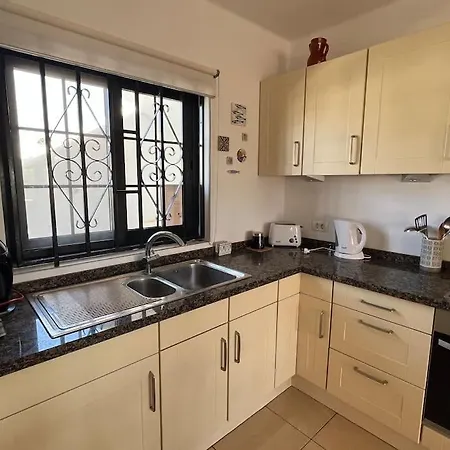 Casa Mo, 2 Bedroom Close To The 卡门港